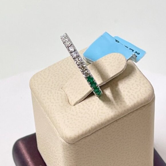 Diamond & Emerald Eternity band in 18k white gold - Picture 3 of 8